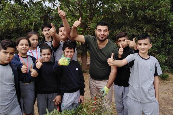 FMIS STUDENTS PARTICIPATE IN CLEANING CAMPAIGN
